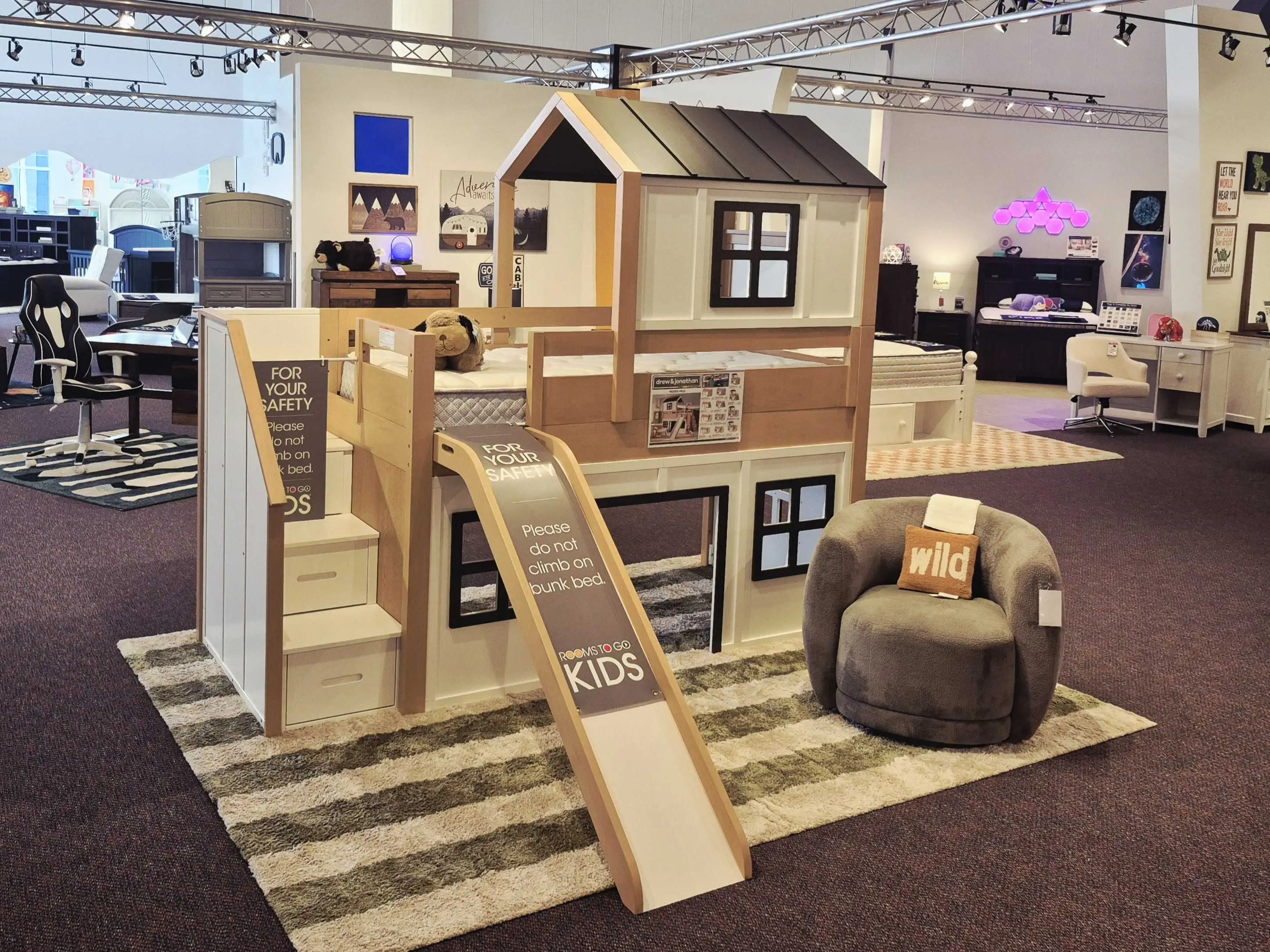 kids-bunk-beds-2026-04-27T16:16:07.813Z.jpg