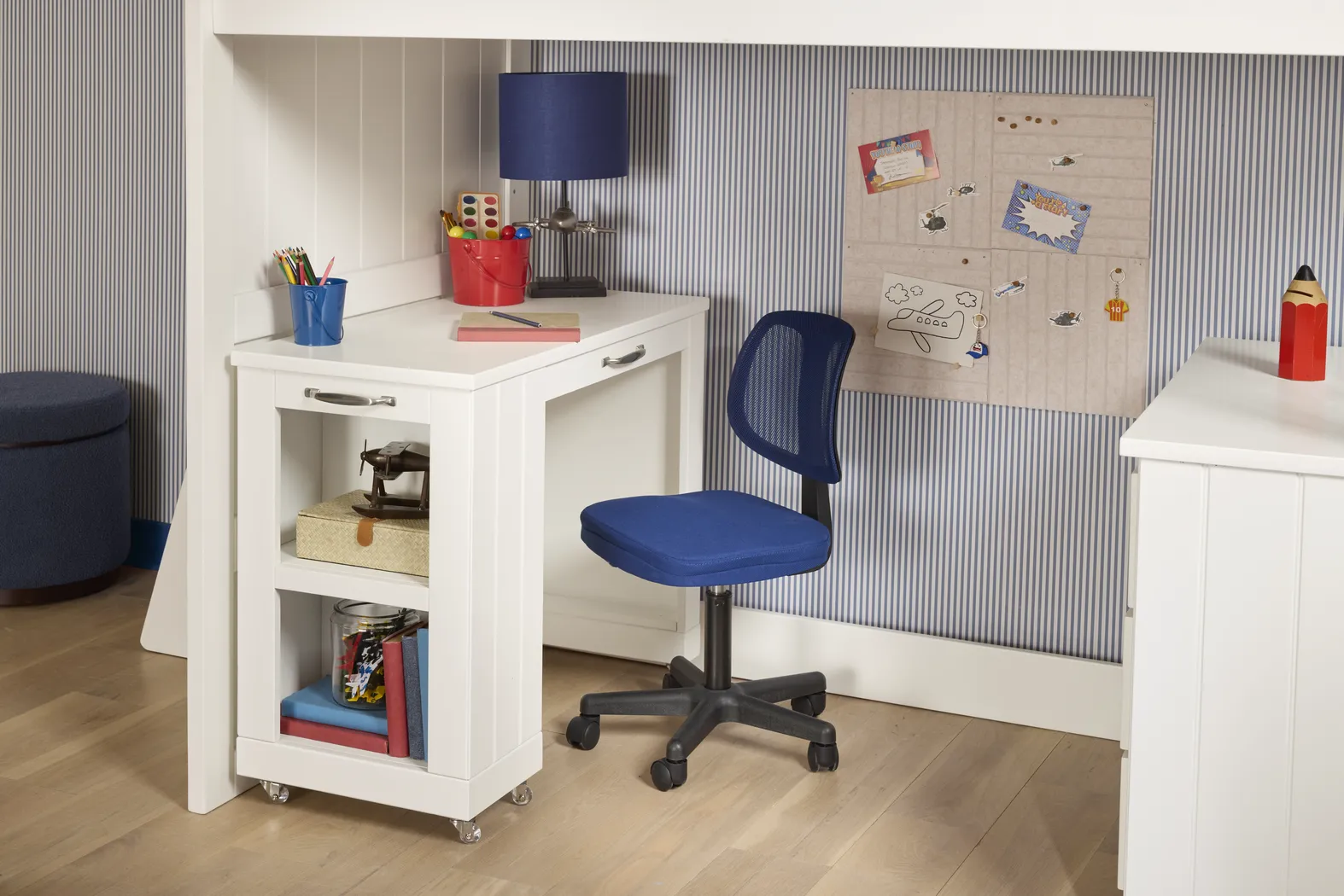 Kids Cottage Colors 2.0 White Caster Desk - Thumbnail - Image 4