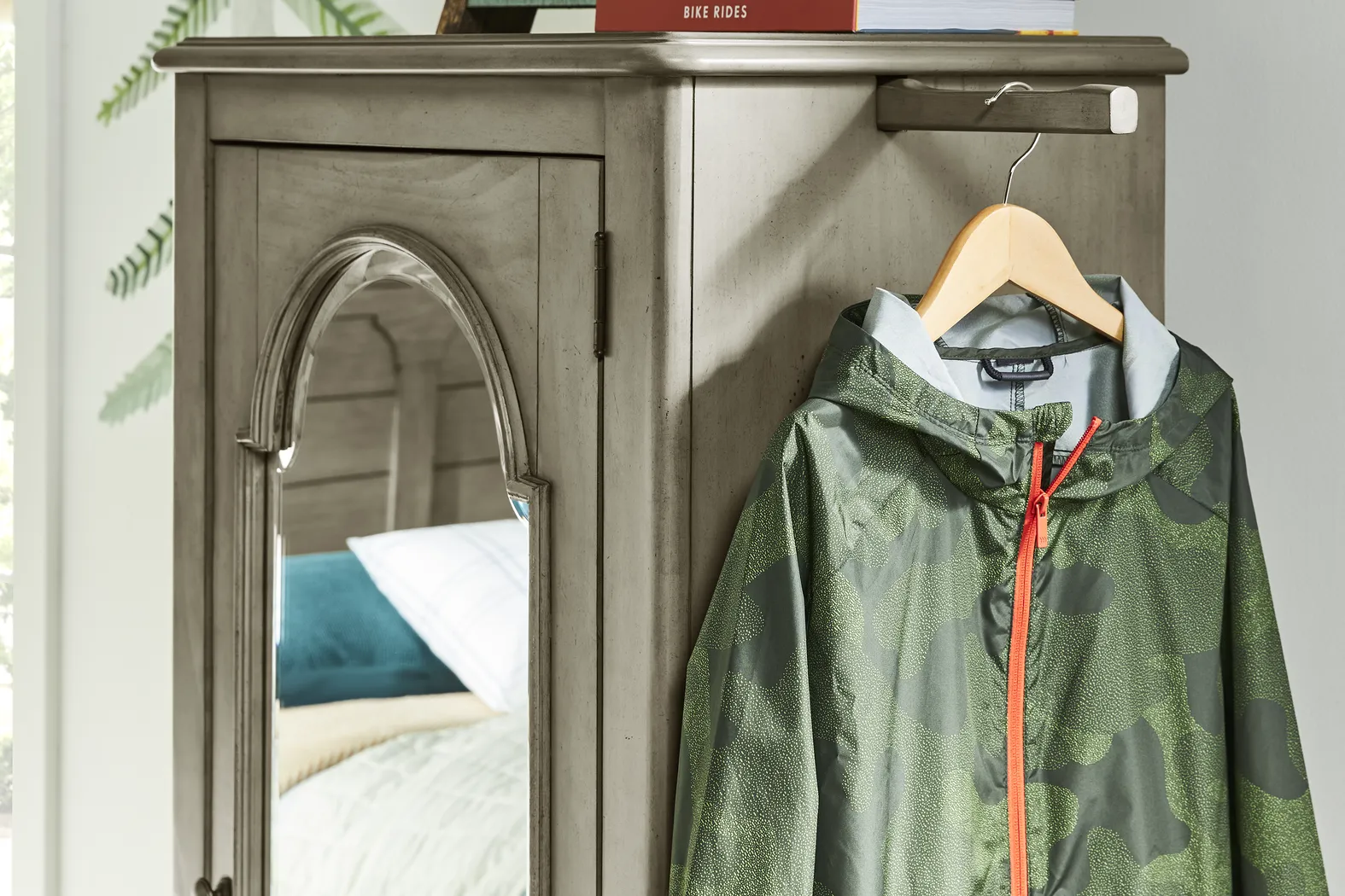 Kids Country Hollow Fawn Mirror Chest - Image 6