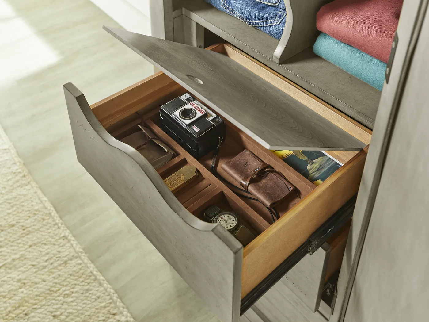 Kids Country Hollow Fawn Mirror Chest - Image 8