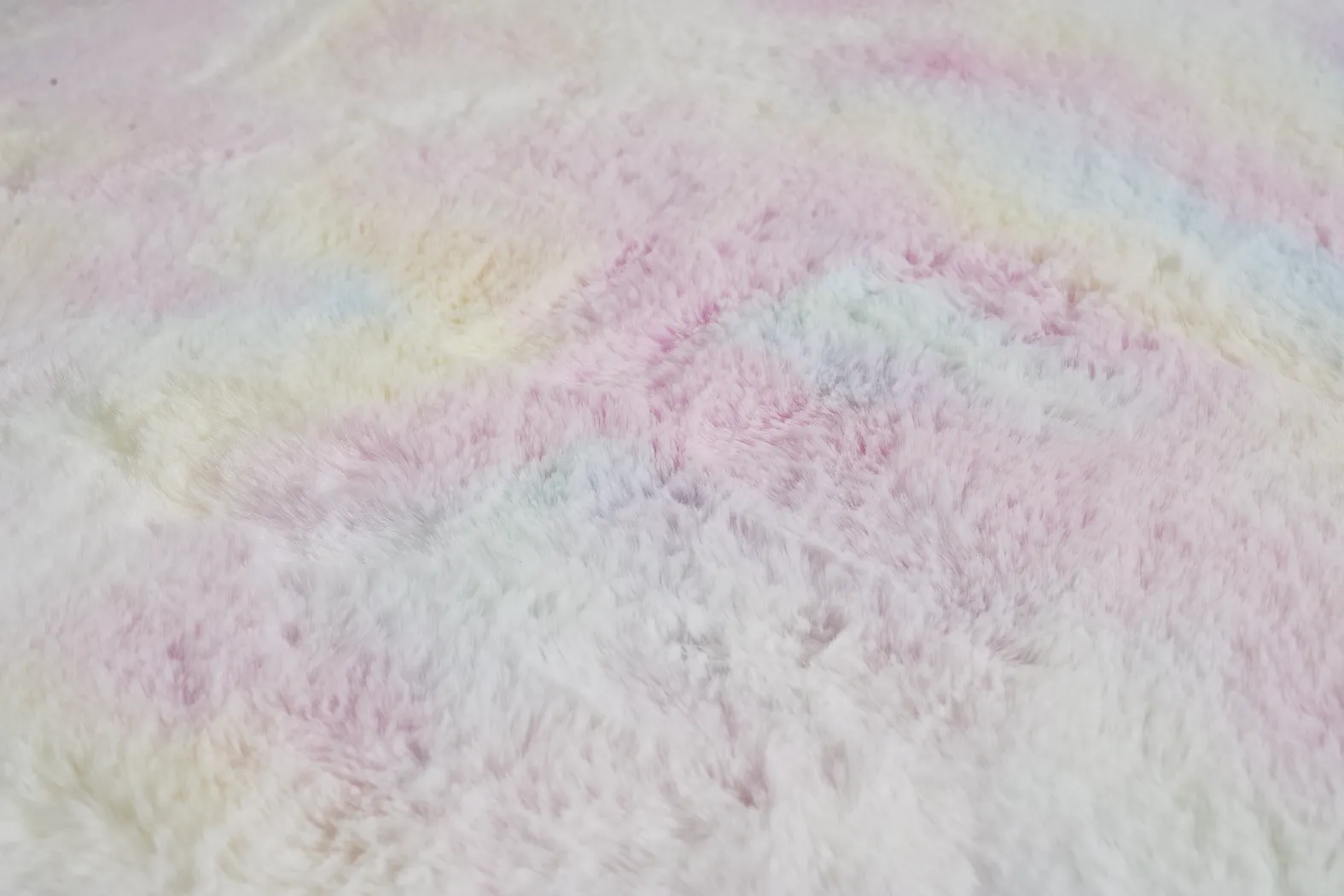 Kids Cozy Fur Tie-Dye 5' x 7' Memory Foam Rug - Image 5