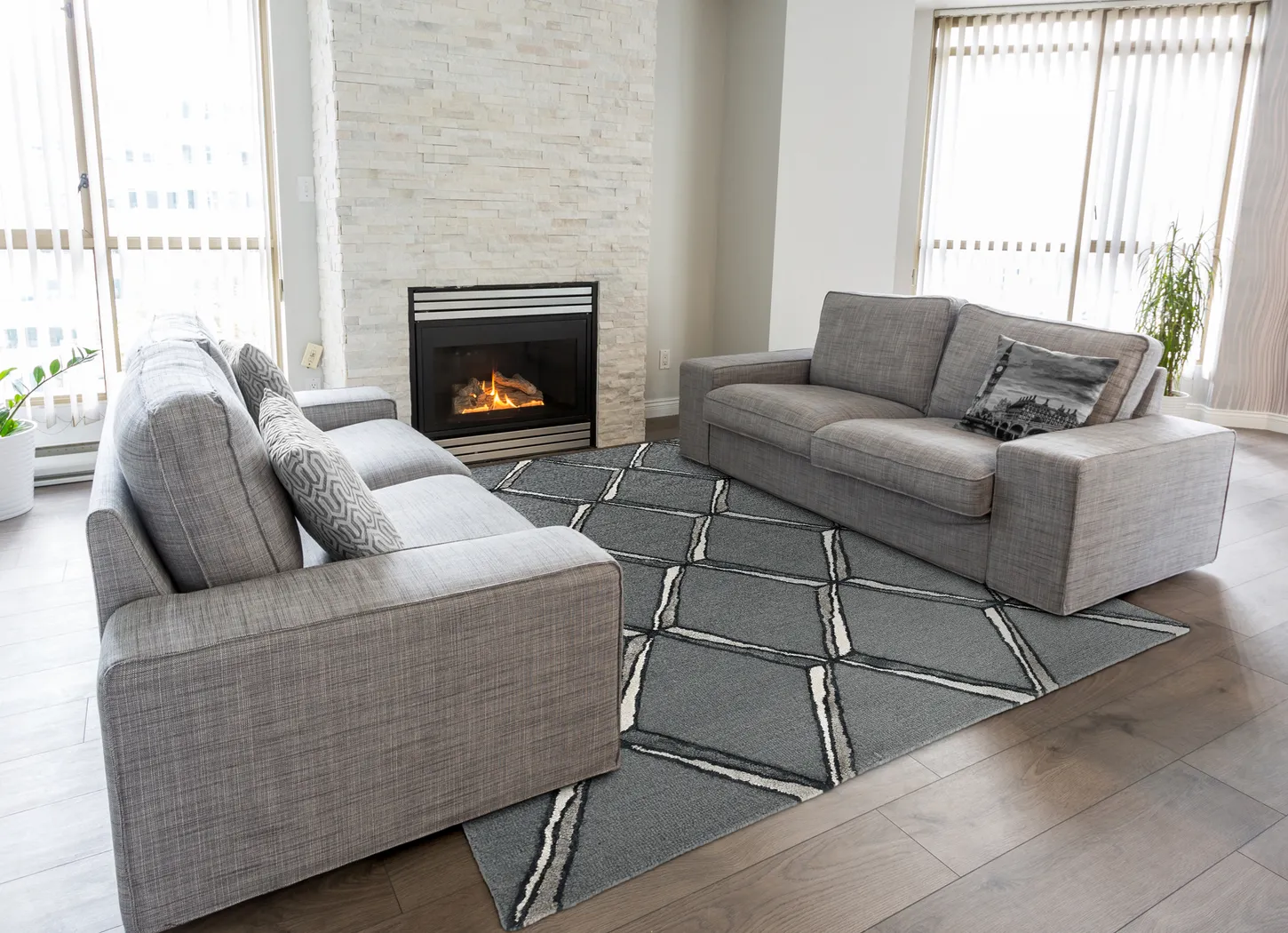 Kids Diamond Basic Gray 5' x 7' Rug - Thumbnail - Image 5