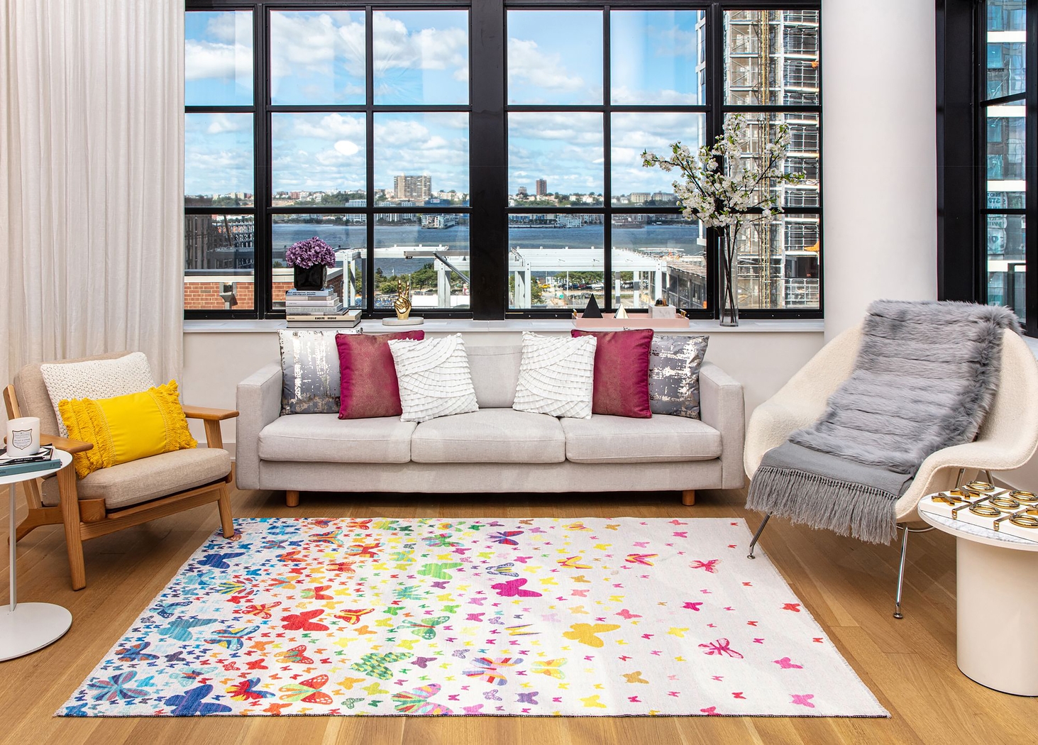 Kids Emgena White/Multi 5'3 x 7' Rug - Thumbnail - Image 2