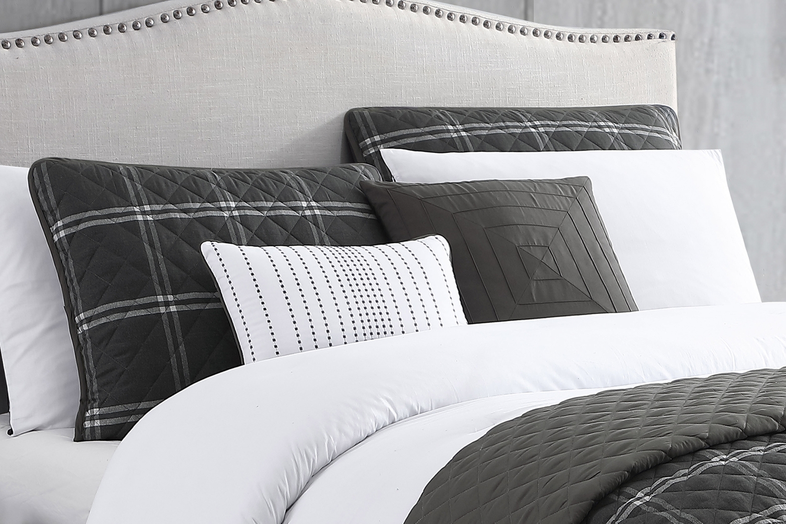 Kids Formal Simplicity Black 6 Pc Twin Comforter Set - Thumbnail - Image 2