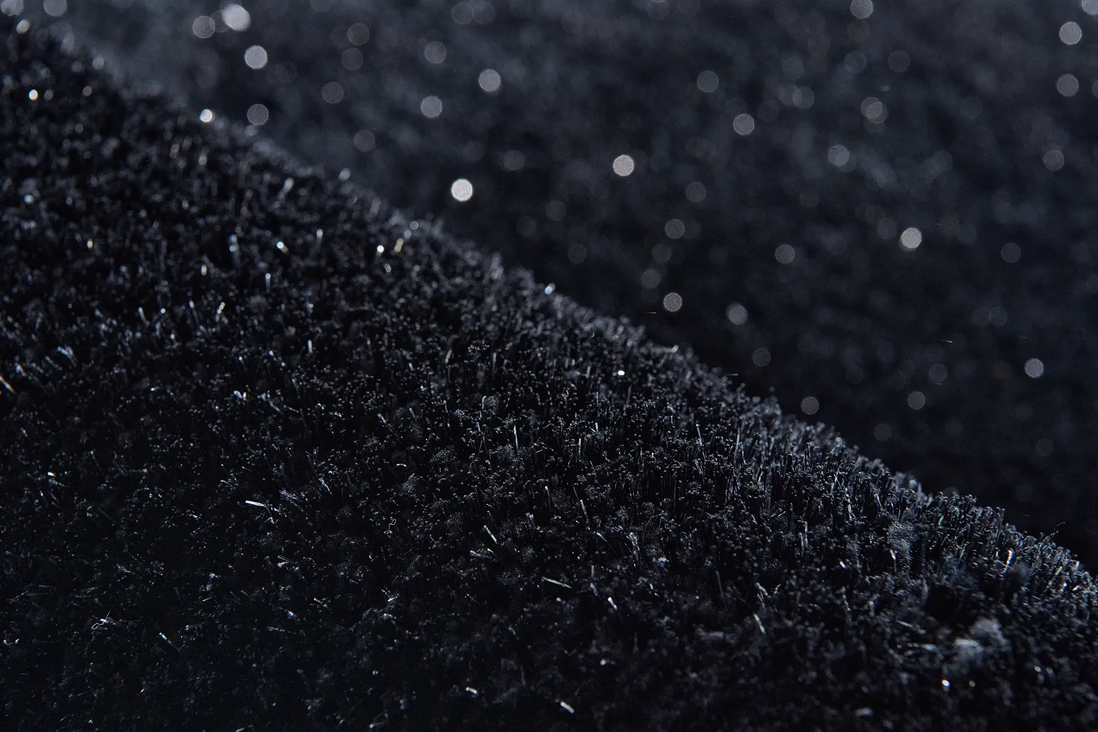 Kids Fur Love Black 5' Heart Shaped Rug - Thumbnail - Image 3