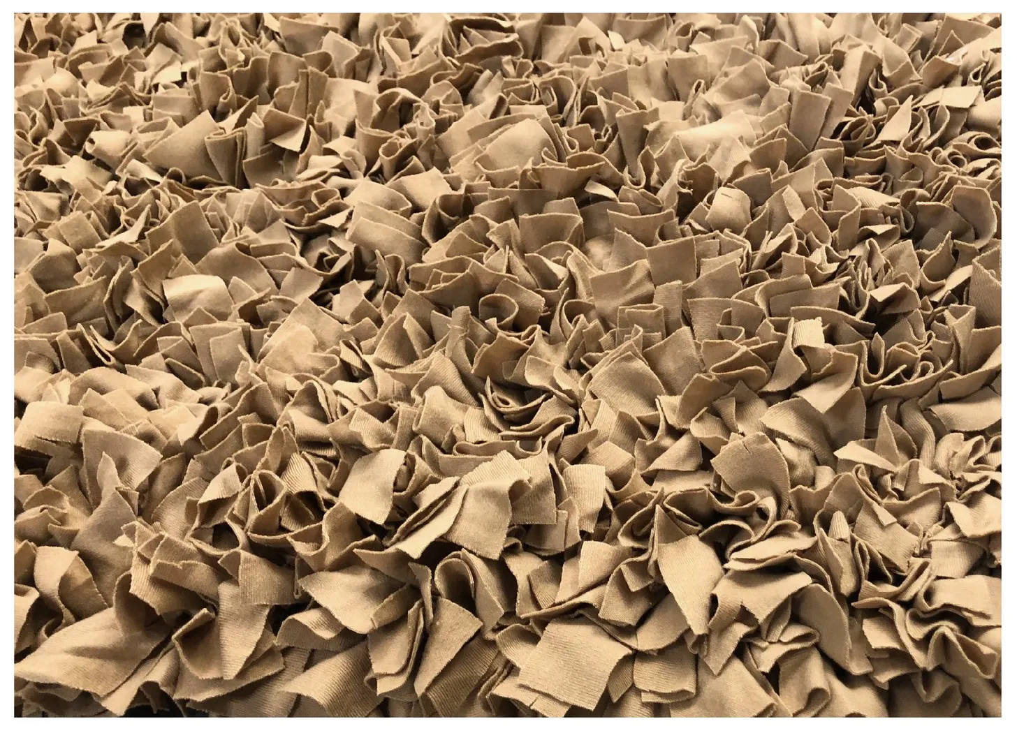 Kids Fuzzy Clouds Natural 2'8 x 4'8 Rug - Thumbnail - Image 2