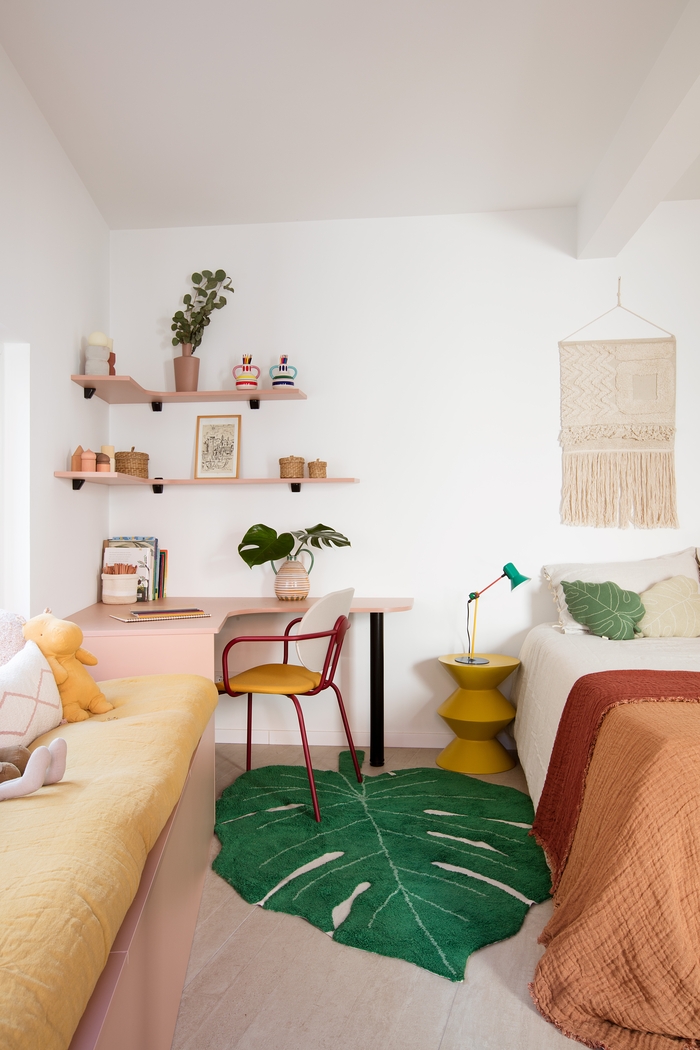 Kids Green 4' x 5'3 Monstera Leaf Machine Washable Rug - Thumbnail - Image 2