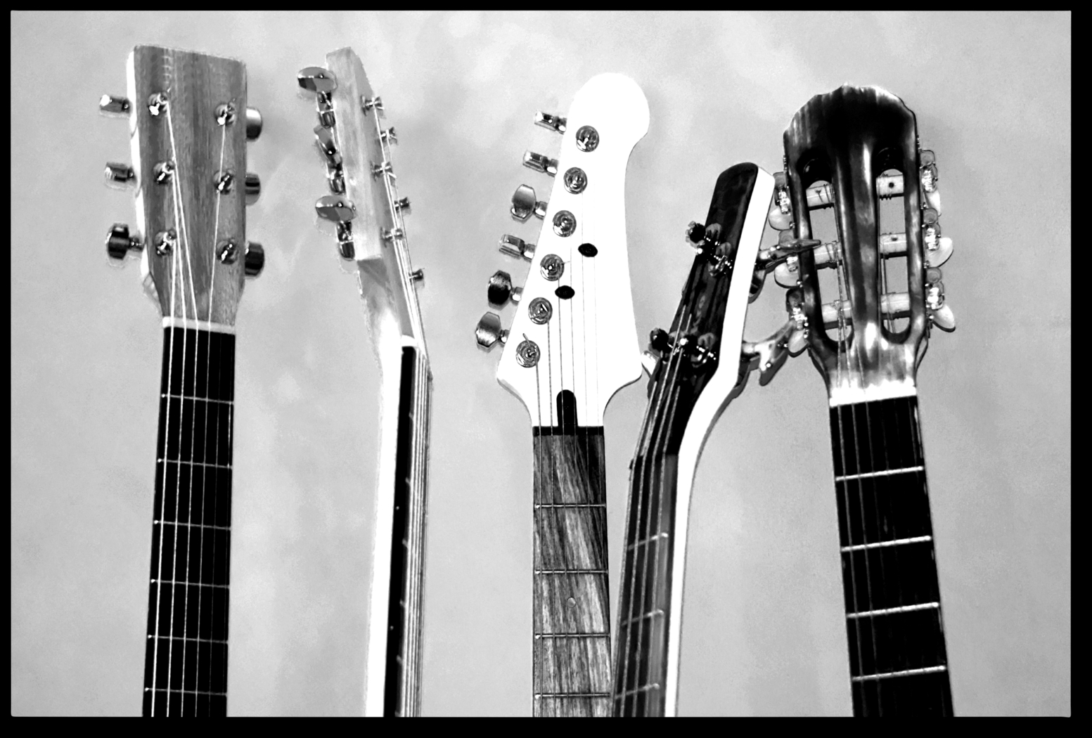 Kids Guitar Concert Gray Artwork - Thumbnail - Image 1