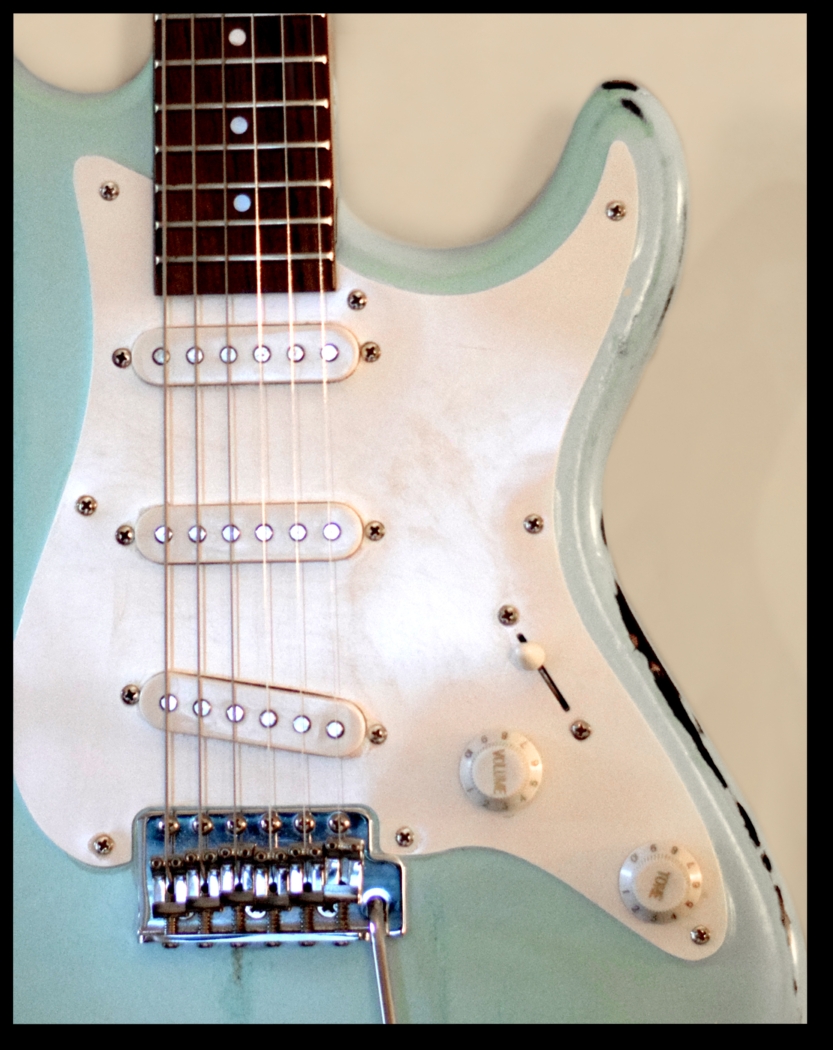 Kids Guitar Cords Cream Artwork - Thumbnail - Image 1