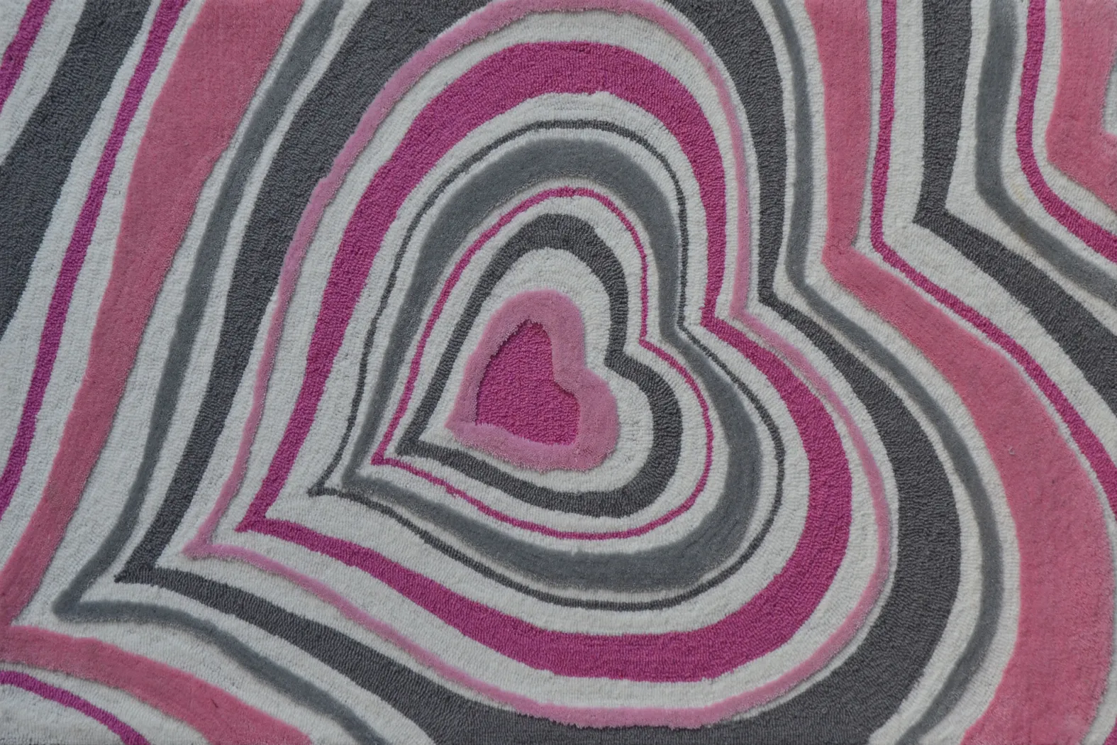 Kids Infinity Heart Pink 2'8 x 4'8 Rug - Thumbnail - Image 1