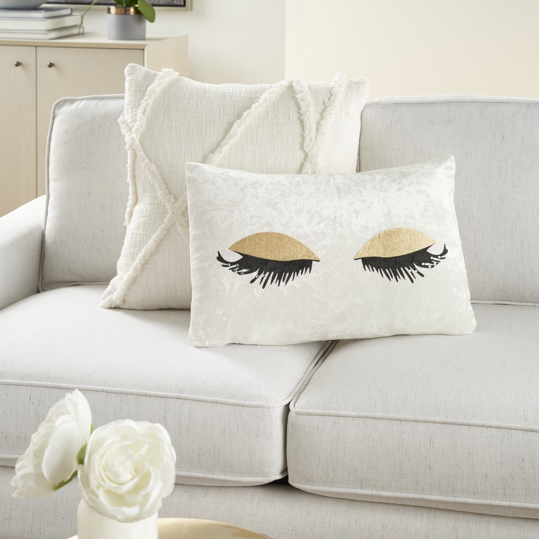 Kids Lash Park Gold Throw Pillow - Thumbnail - Image 4