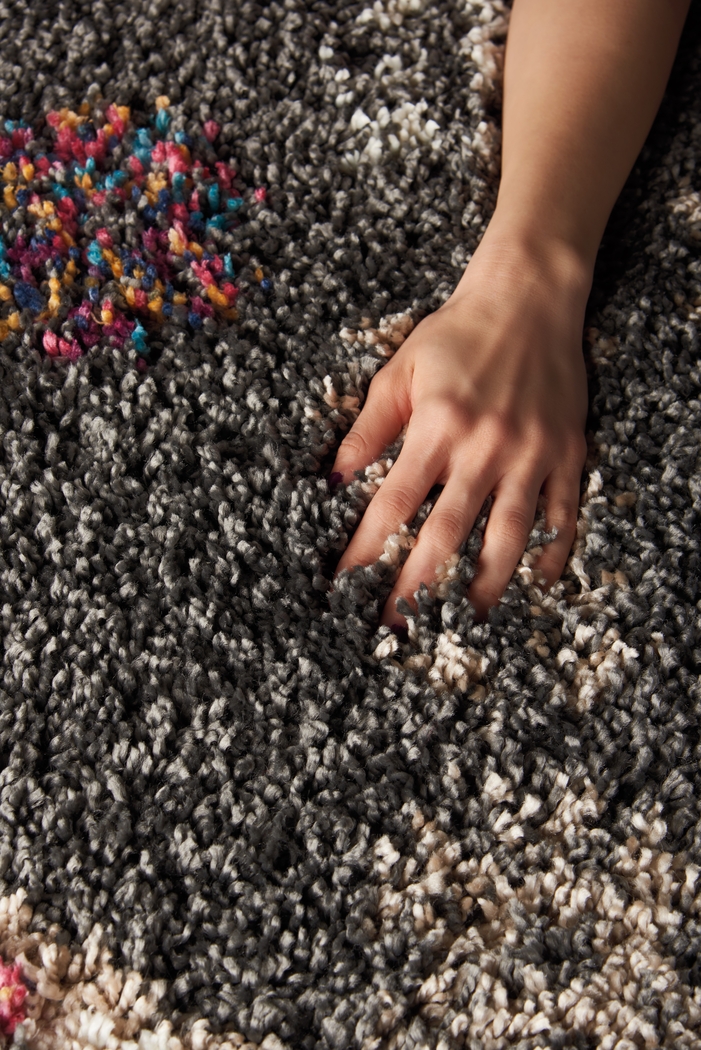 Kids Maile Gray 5' x 8' Rug - Thumbnail - Image 4