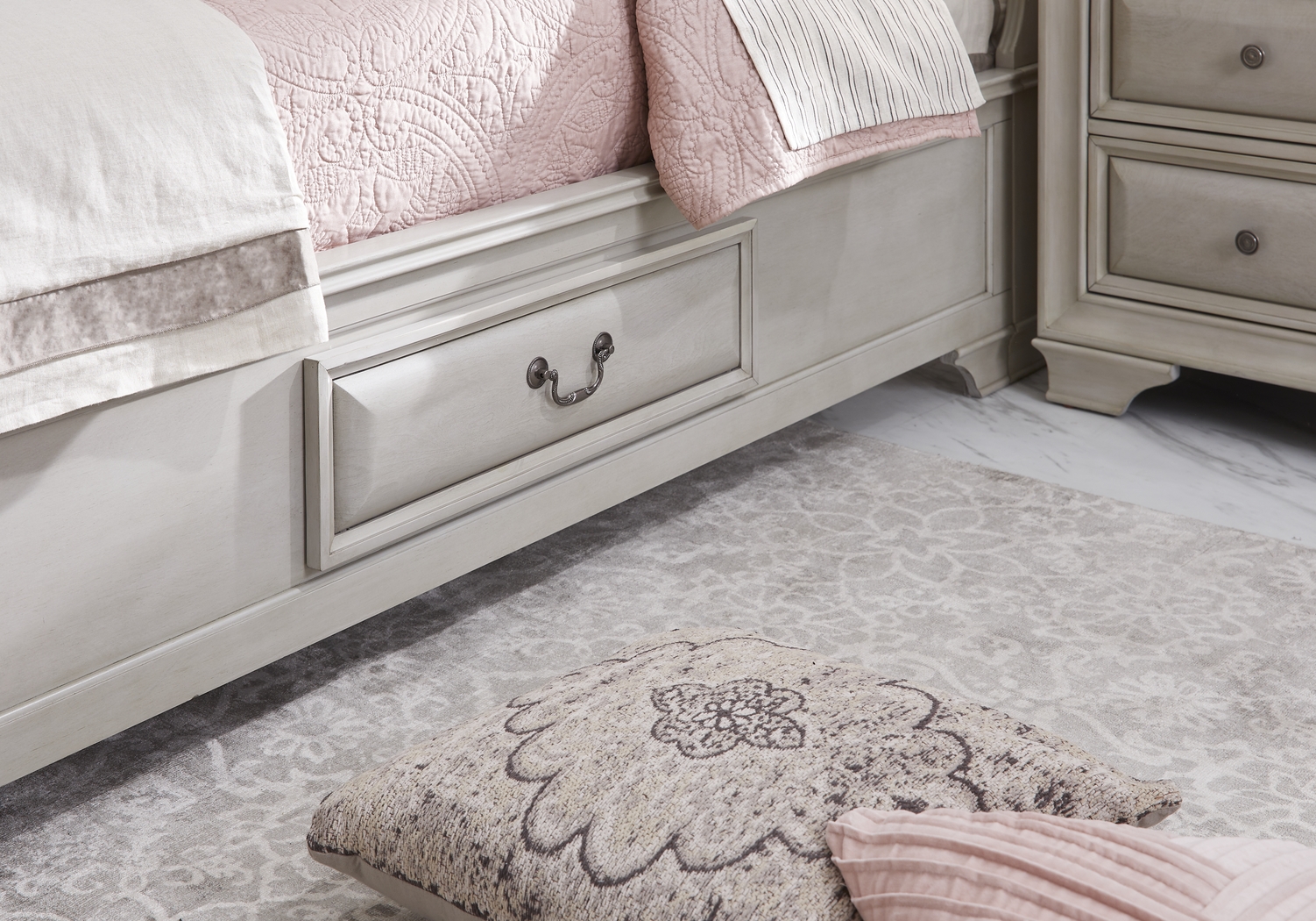 Kids Mill Valley Jr. Washed White Twin Storage Bedroom - Thumbnail - Image 6