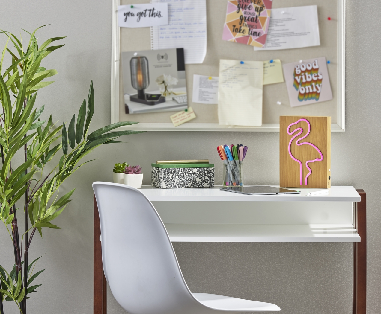 Kids Neon Flamingo Natural Table Lamp - Thumbnail - Image 11