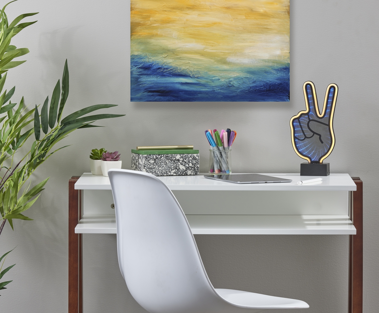 Kids Neon Peace Black Table Lamp - Thumbnail - Image 9