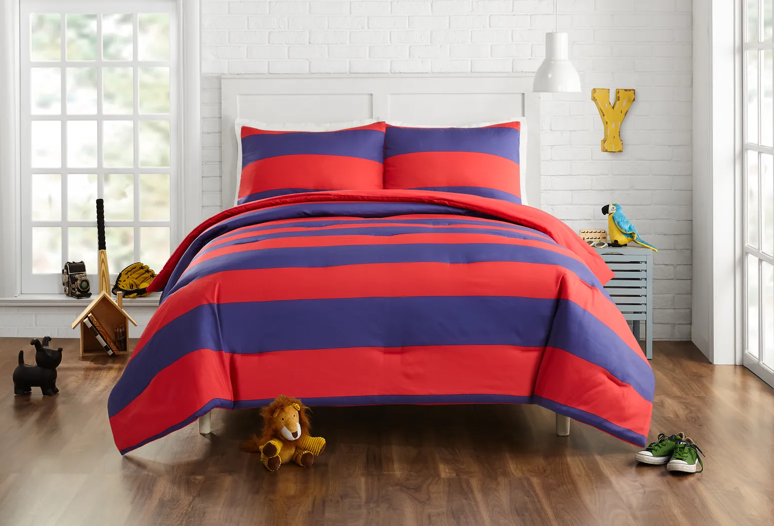 Kids Plovar Red Full/Queen Quilt - Thumbnail - Image 2