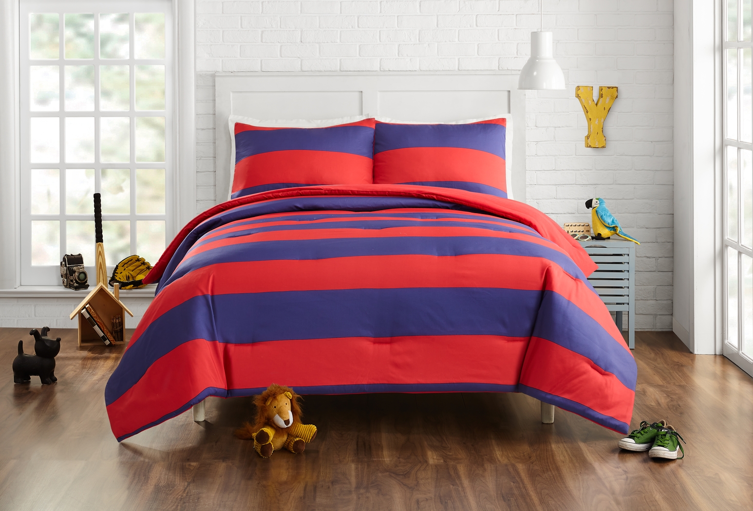 Kids Plovar Red Twin Comforter - Thumbnail - Image 2