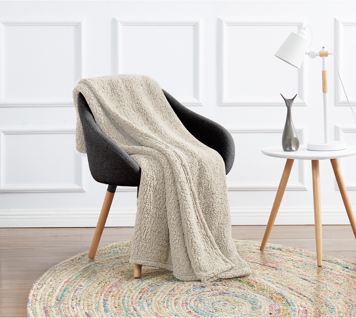 Kids Plush Cloud Ivory Twin XL Blanket - Thumbnail - Image 3