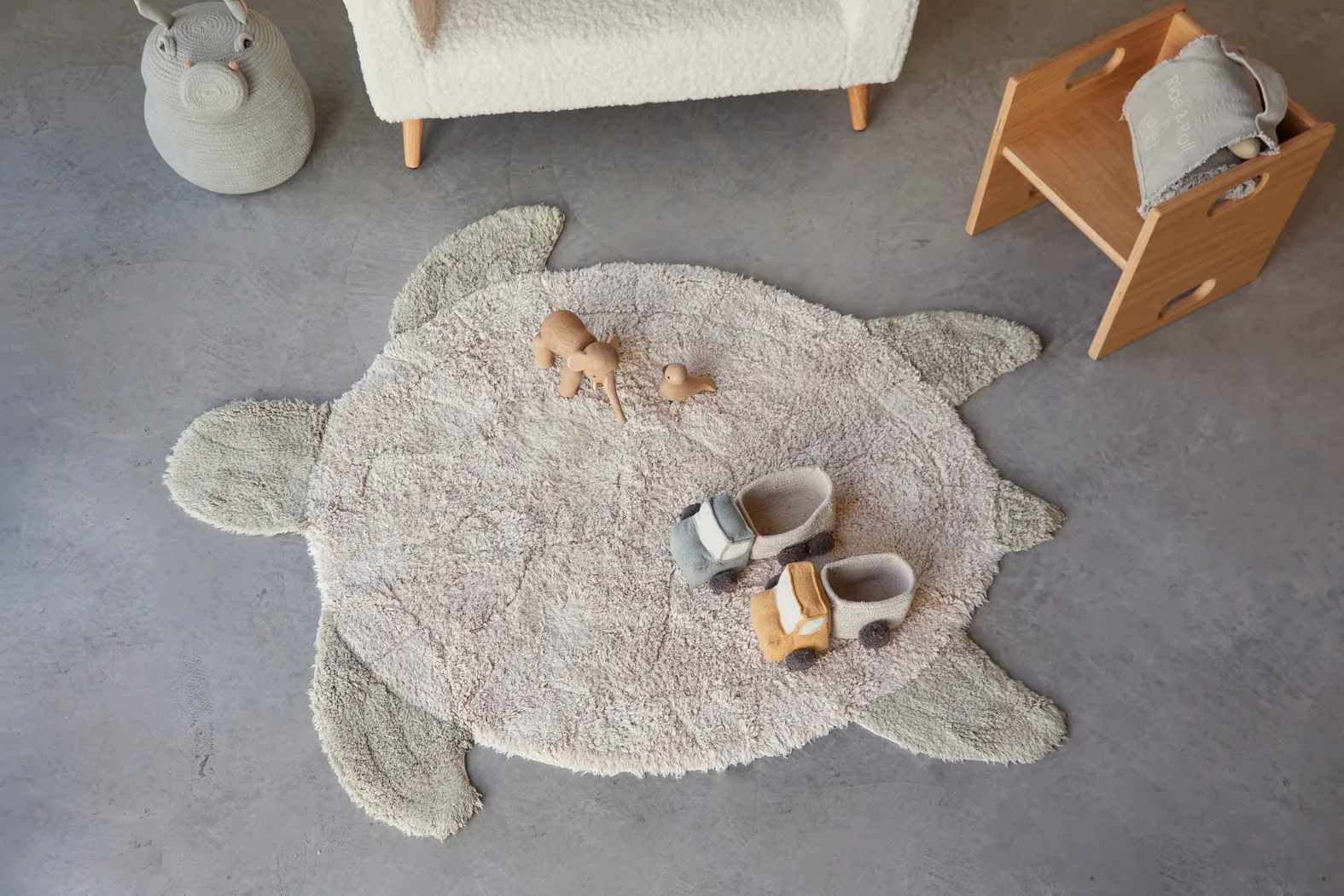 Kids Sea Turtle Olive 3'6 x 4'3 Machine Washable Rug - Thumbnail - Image 3