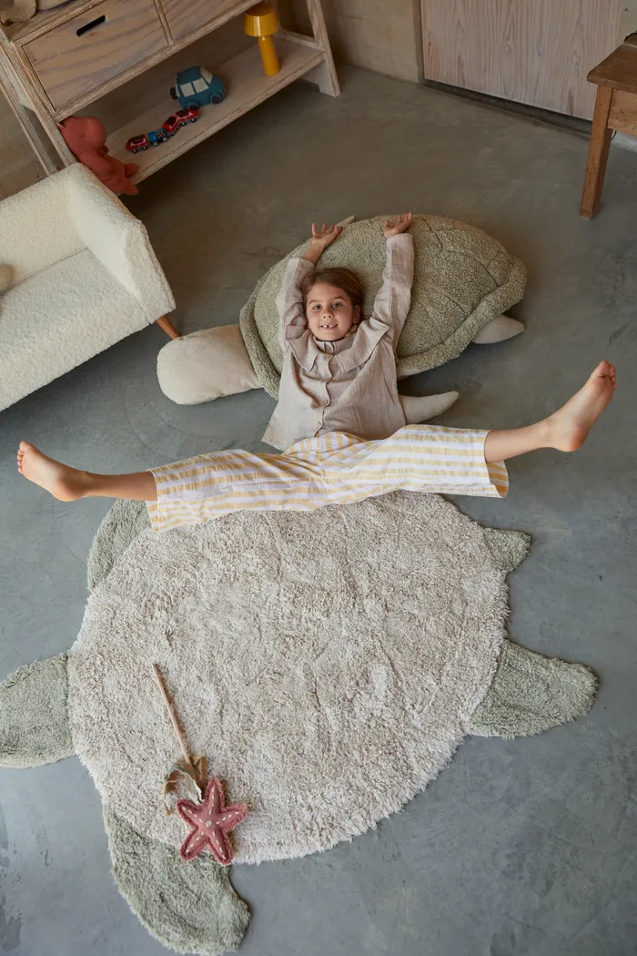 Kids Sea Turtle Olive 3'6 x 4'3 Machine Washable Rug - Thumbnail - Image 4