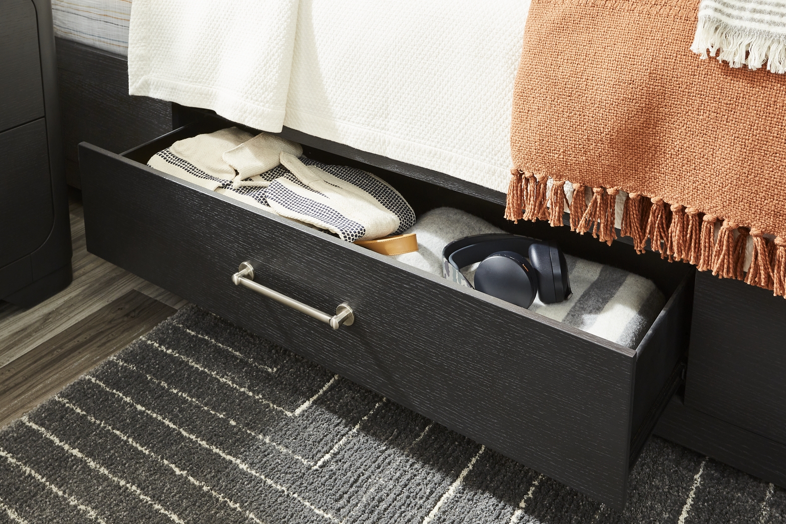 Kids Southside Loft Ebony 5 Pc Full Storage Bedroom - Thumbnail - Image 5