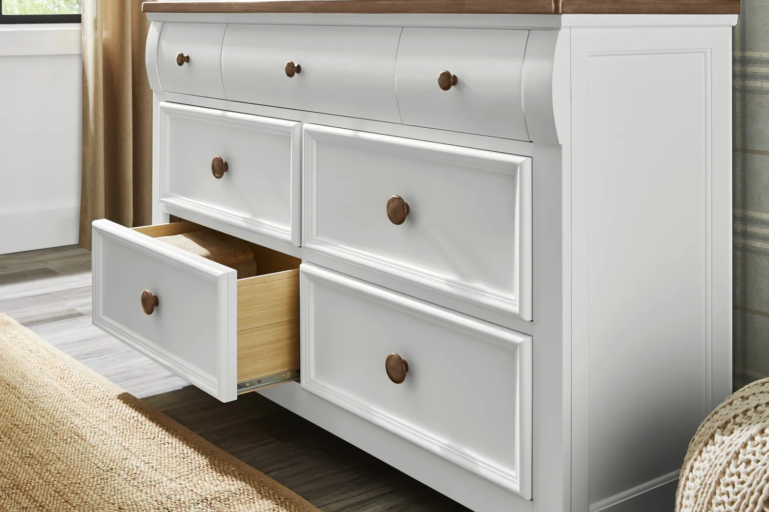 Kids Sugar Hollow White Twin Panel Bedroom - Thumbnail - Image 7