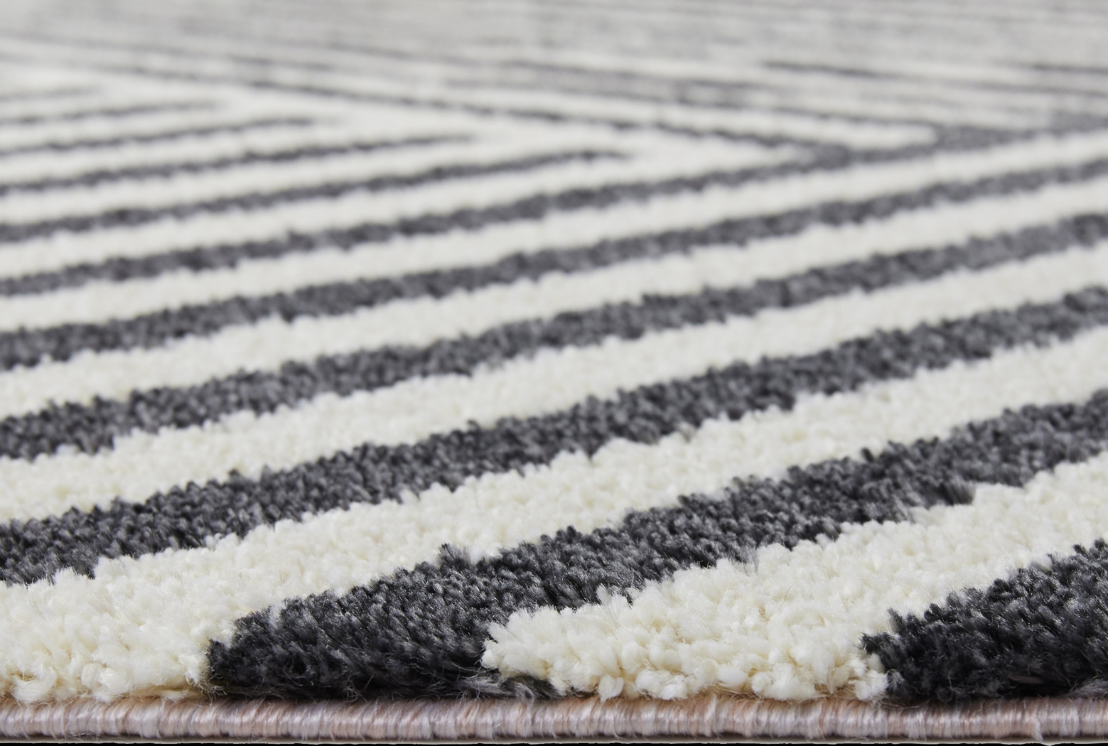 Kids Tritora Black/Gray 5'3 x 7' Rug - Thumbnail - Image 3