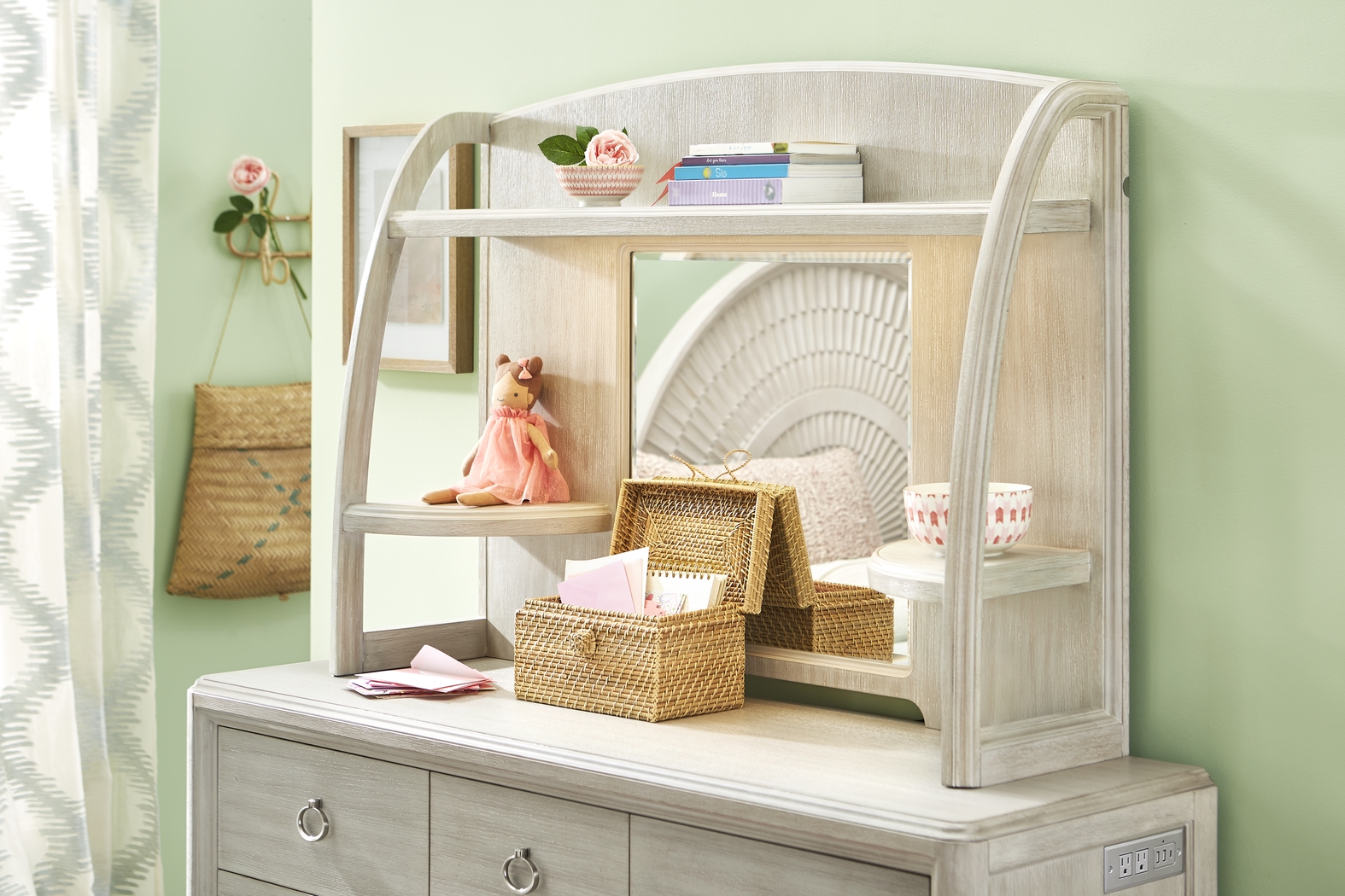 Kids Vivien Wirebrush Gray Hutch - Thumbnail - Image 3