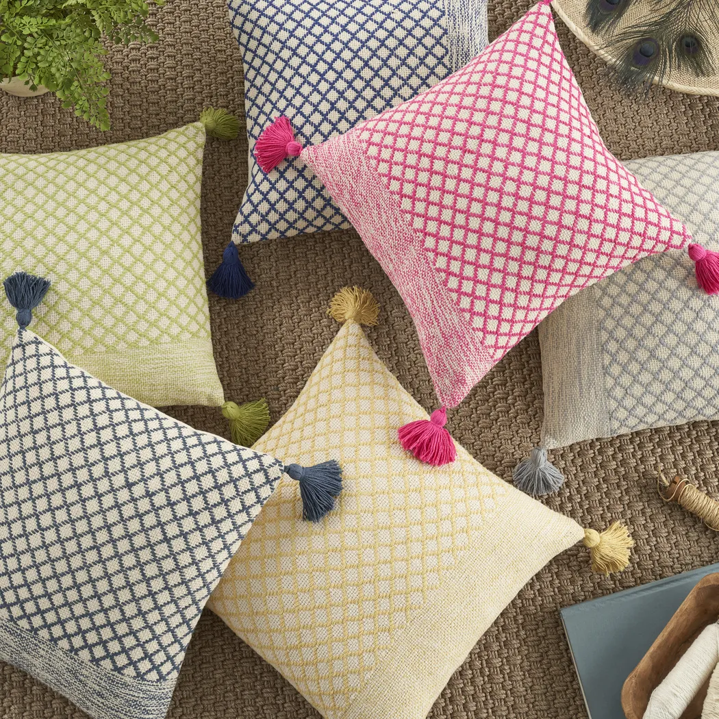 Kids Whitekirk Green Throw Pillow - Thumbnail - Image 5