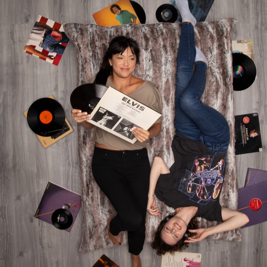 Kids Winter Dream Brown Large Faux Fur Floor Pillow - Thumbnail - Image 6