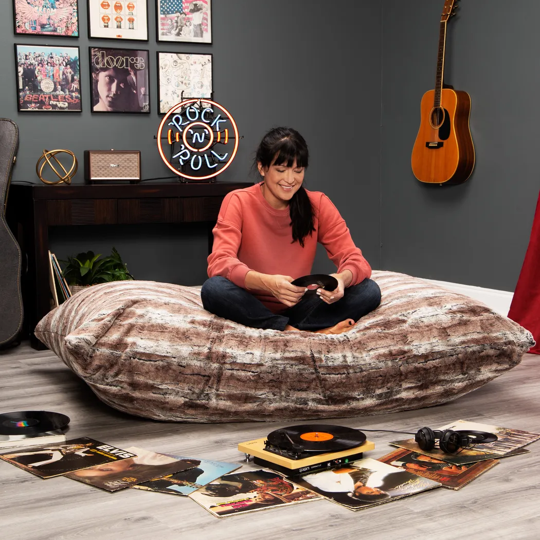 Kids Winter Dream Brown Large Faux Fur Floor Pillow - Thumbnail - Image 5