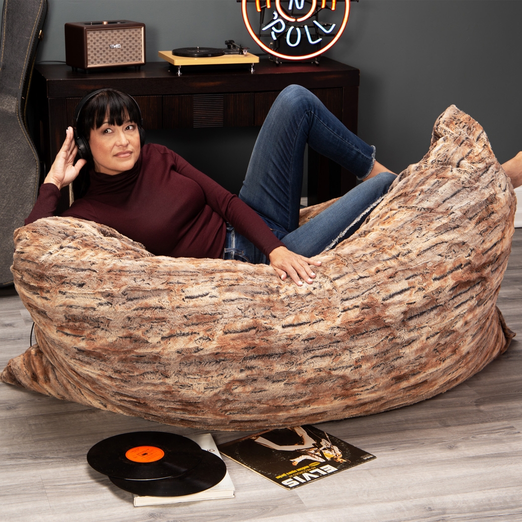 Kids Winter Dream Ginger Large Faux Fur Floor Pillow - Thumbnail - Image 6