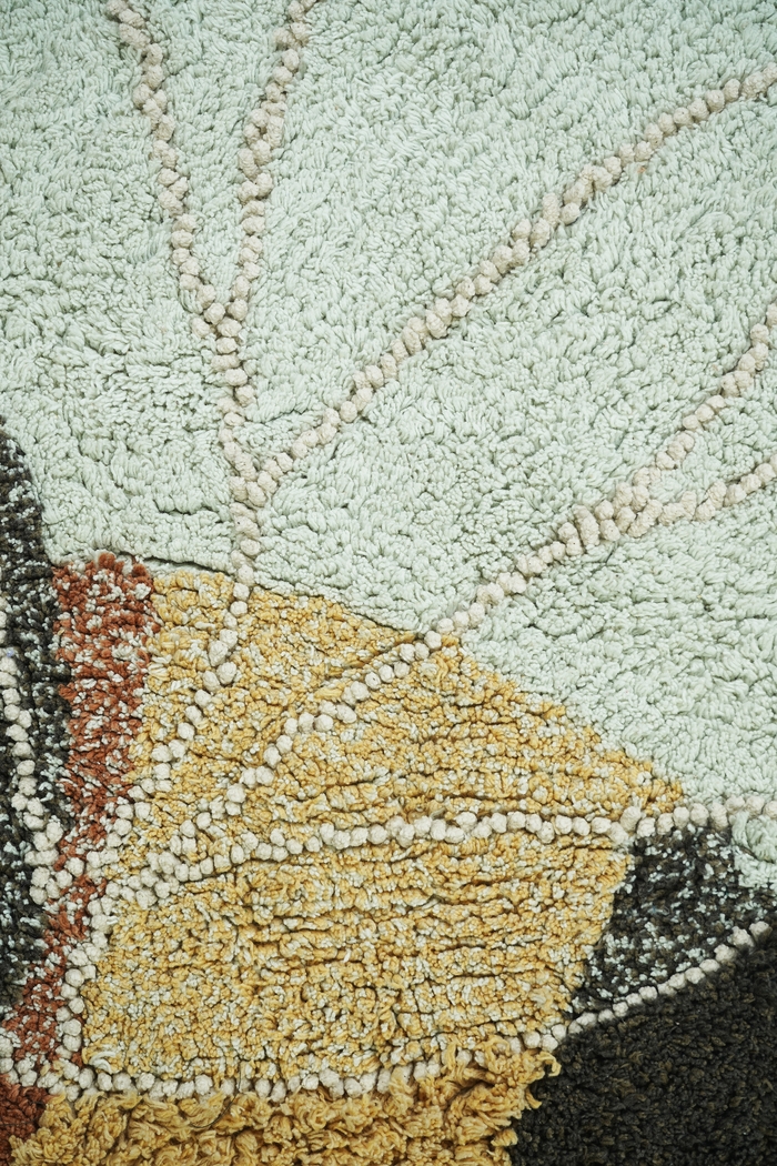 Kids Yellow 3'9 x 5' Machine Washable Bee Rug - Thumbnail - Image 7