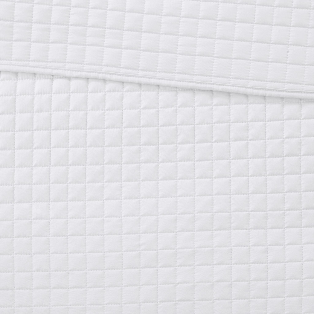 Kineton White 3 Pc Full/Queen Coverlet Set - Thumbnail - Image 4