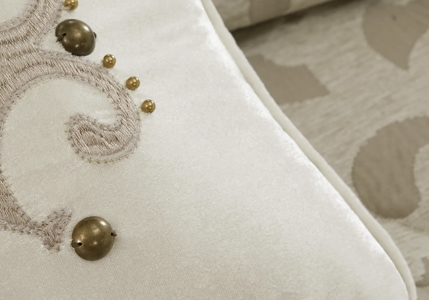 Kingsley Ivory 8 Pc King Comforter Set - Thumbnail - Image 3