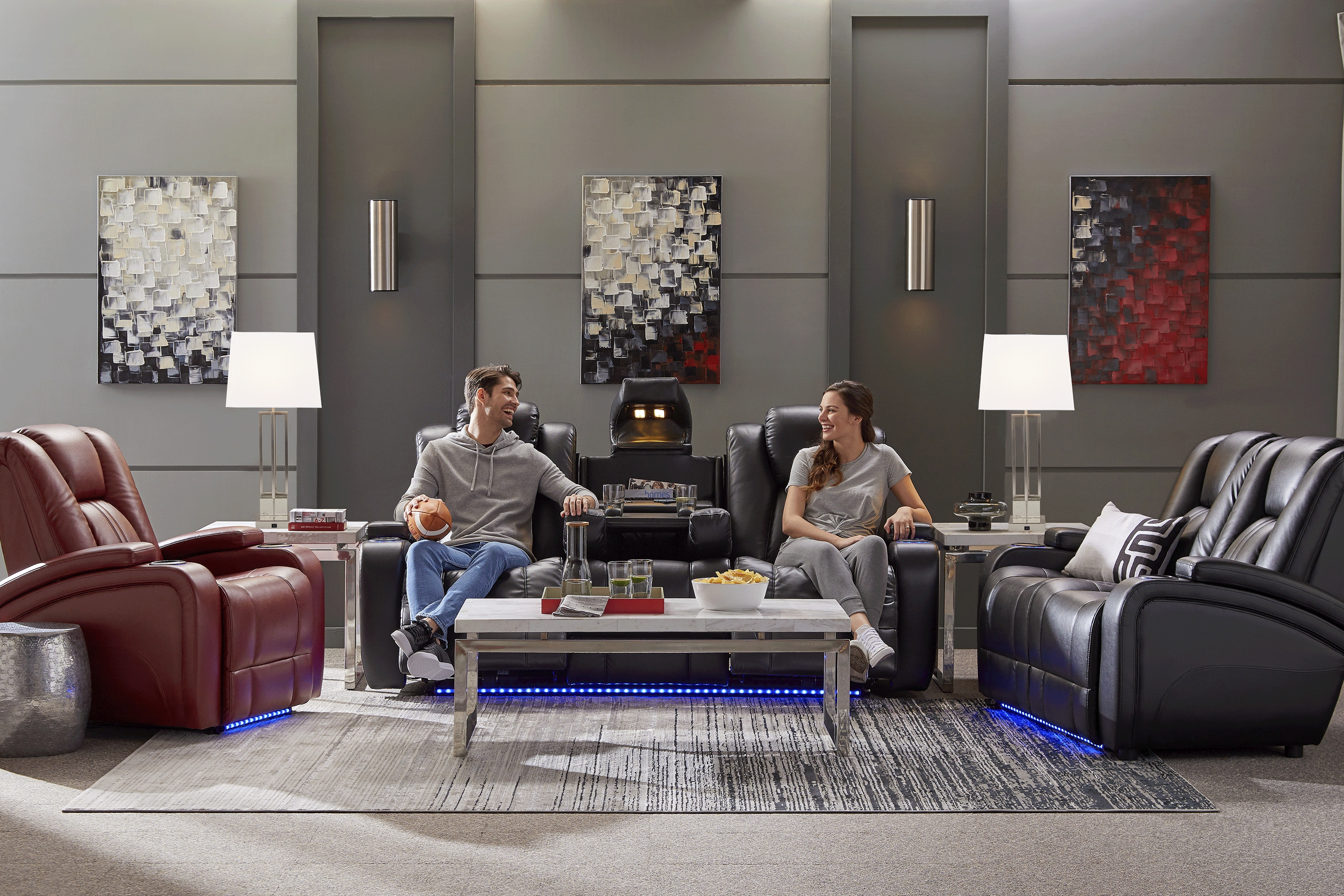 Kingvale Court Black 7 Pc Living Room with Dual Power Reclining Sofa - Thumbnail - Image 1