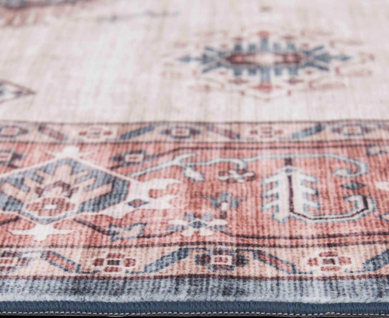 Kinniard Red 7'5 x 9'5 Rug - Thumbnail - Image 4