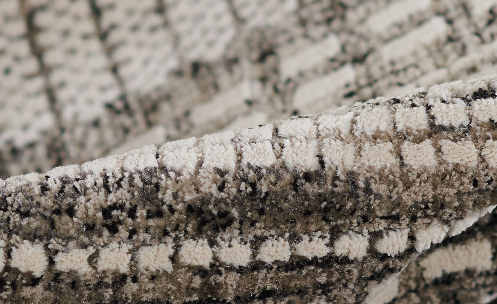 Koba Brown 3'11 x 5'7 Rug - Thumbnail - Image 7