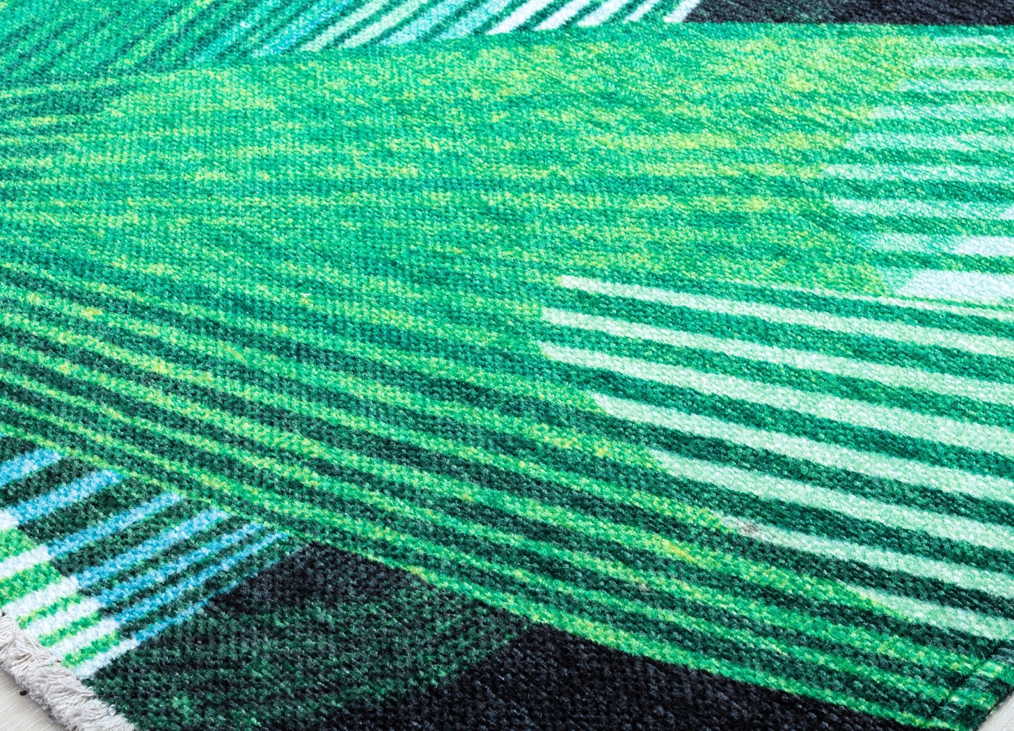 Kulaca Black 7'10 x 10' Rug - Thumbnail - Image 3