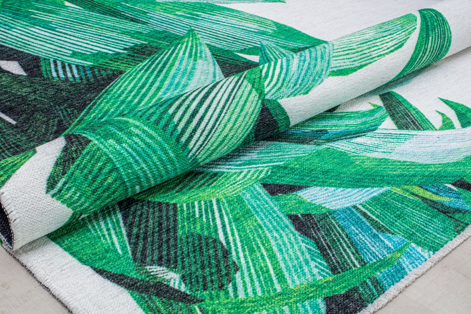 Kulaca White 5'3 x 7' Rug - Thumbnail - Image 5