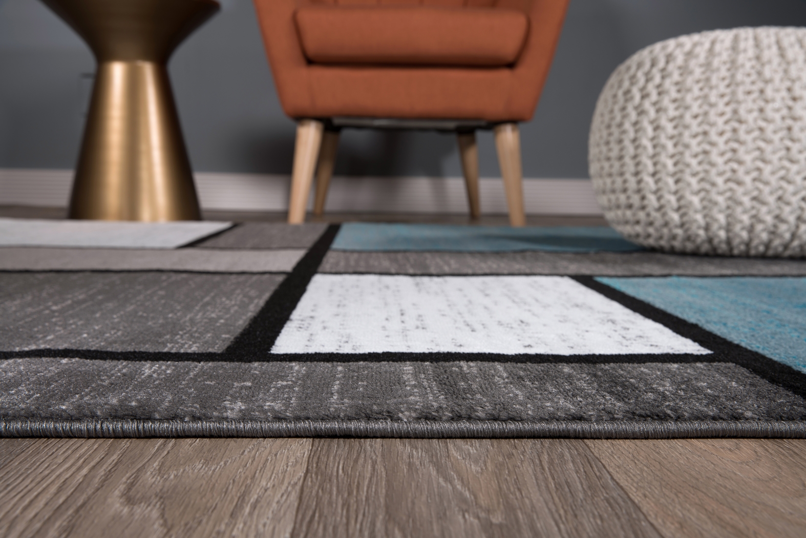 Kylan Blue 7'10 x 10'2 Rug - Thumbnail - Image 3