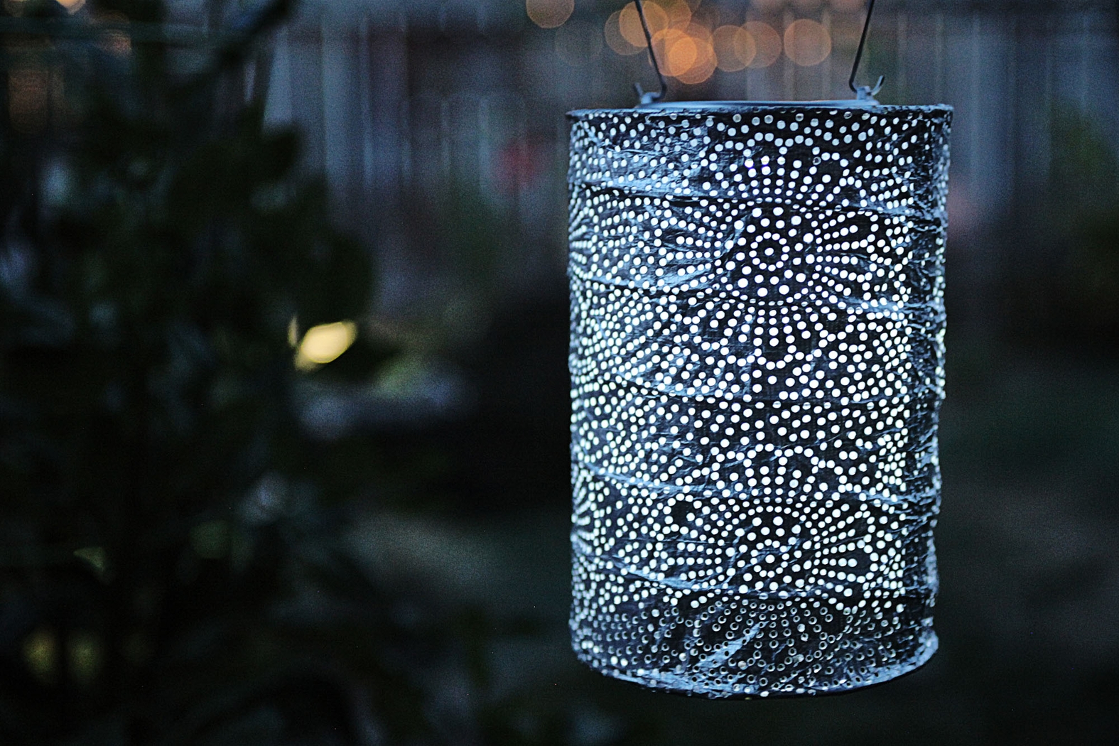 La Flora Silver Outdoor Solar Lantern - Thumbnail - Image 5