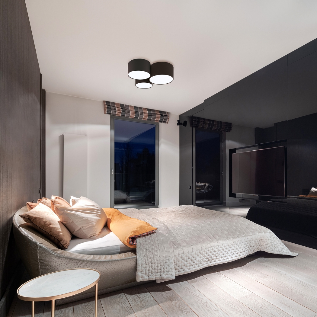 Laconte Estates Black Pendant - Thumbnail - Image 2