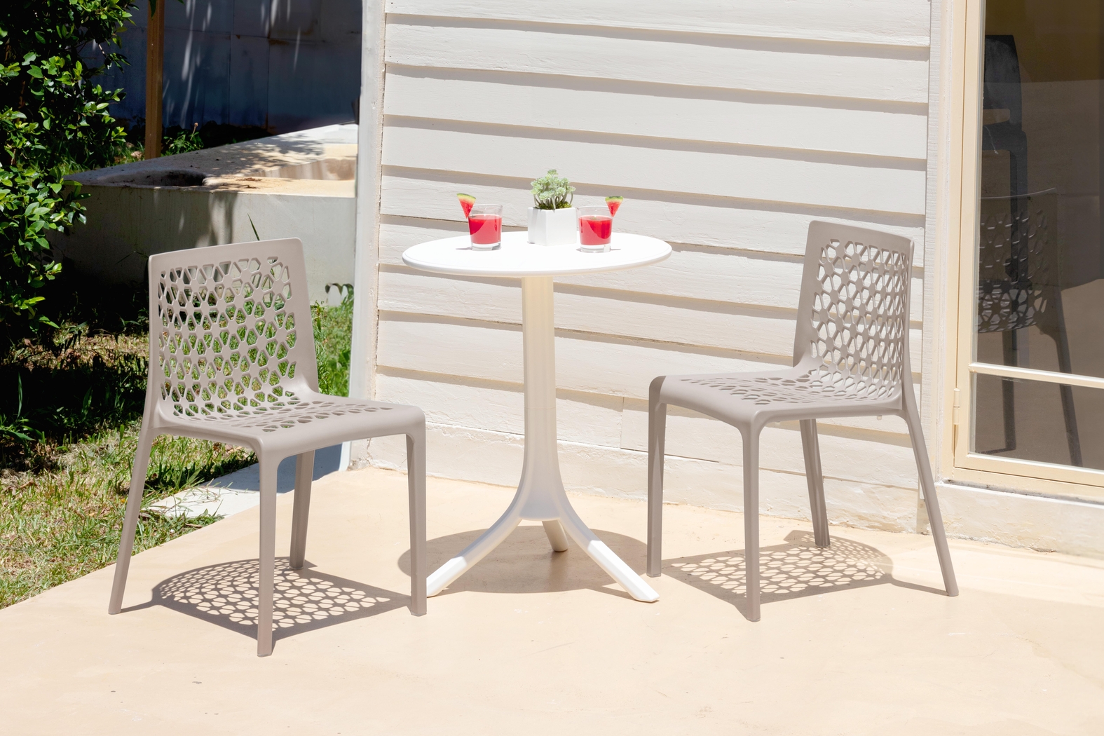Lagoon Milan Gray Outdoor Dining Chair, Set of 2 - Thumbnail - Image 2