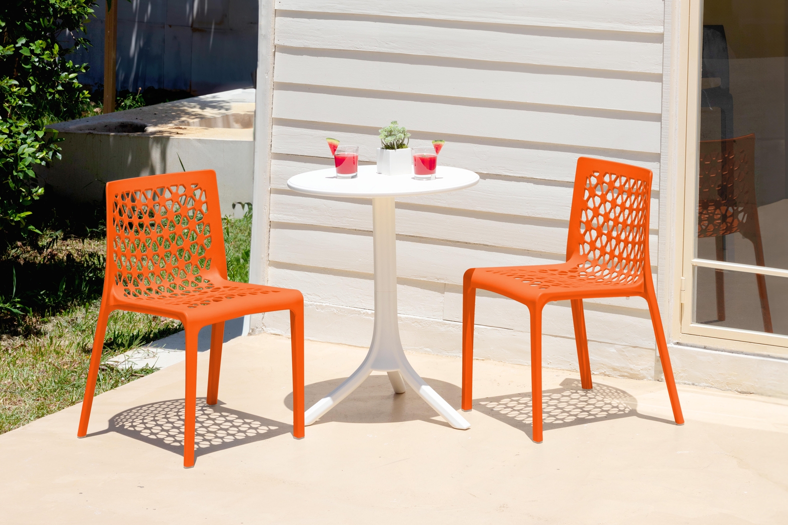 Lagoon Milan Orange Outdoor Dining Chair, Set of 2 - Thumbnail - Image 2