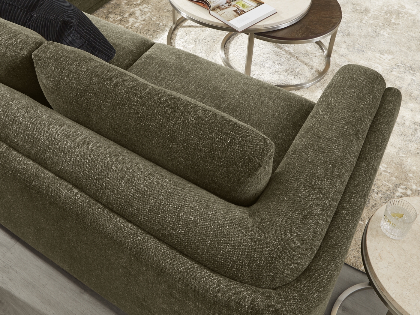 Laguna Hills Olive 5 Pc Sectional Living Room - Thumbnail - Image 8