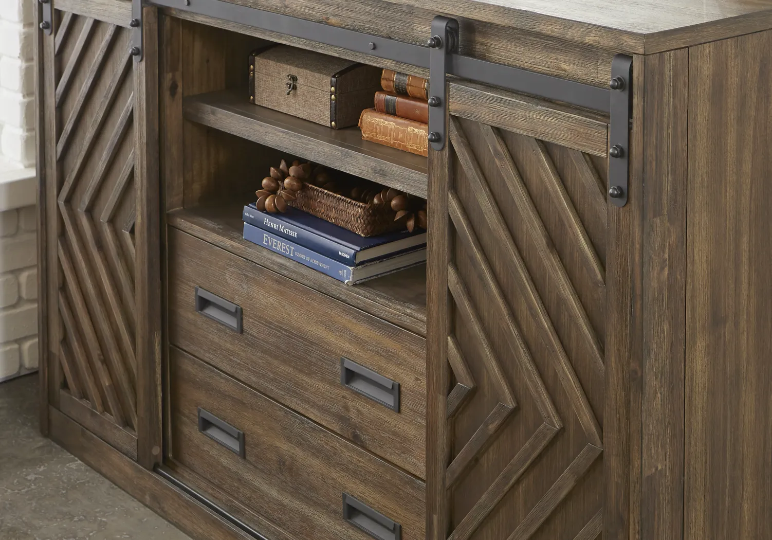 Lake Arrowhead Brown 5 Pc Queen Storage Bedroom - Thumbnail - Image 4