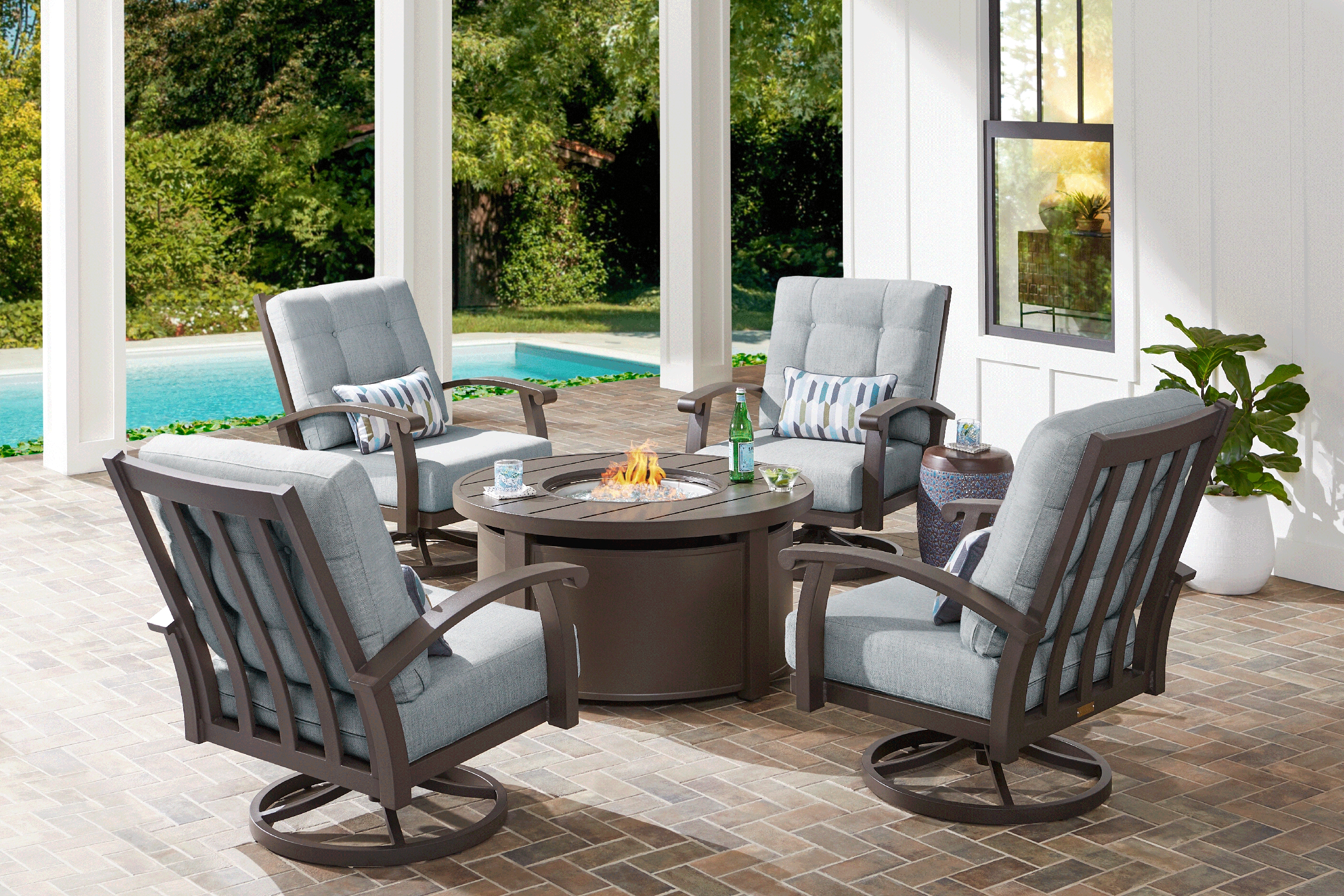 Lake Breeze Aged Bronze Outdoor Swivel Club Chair with Mist Cushions - Thumbnail - Image 2
