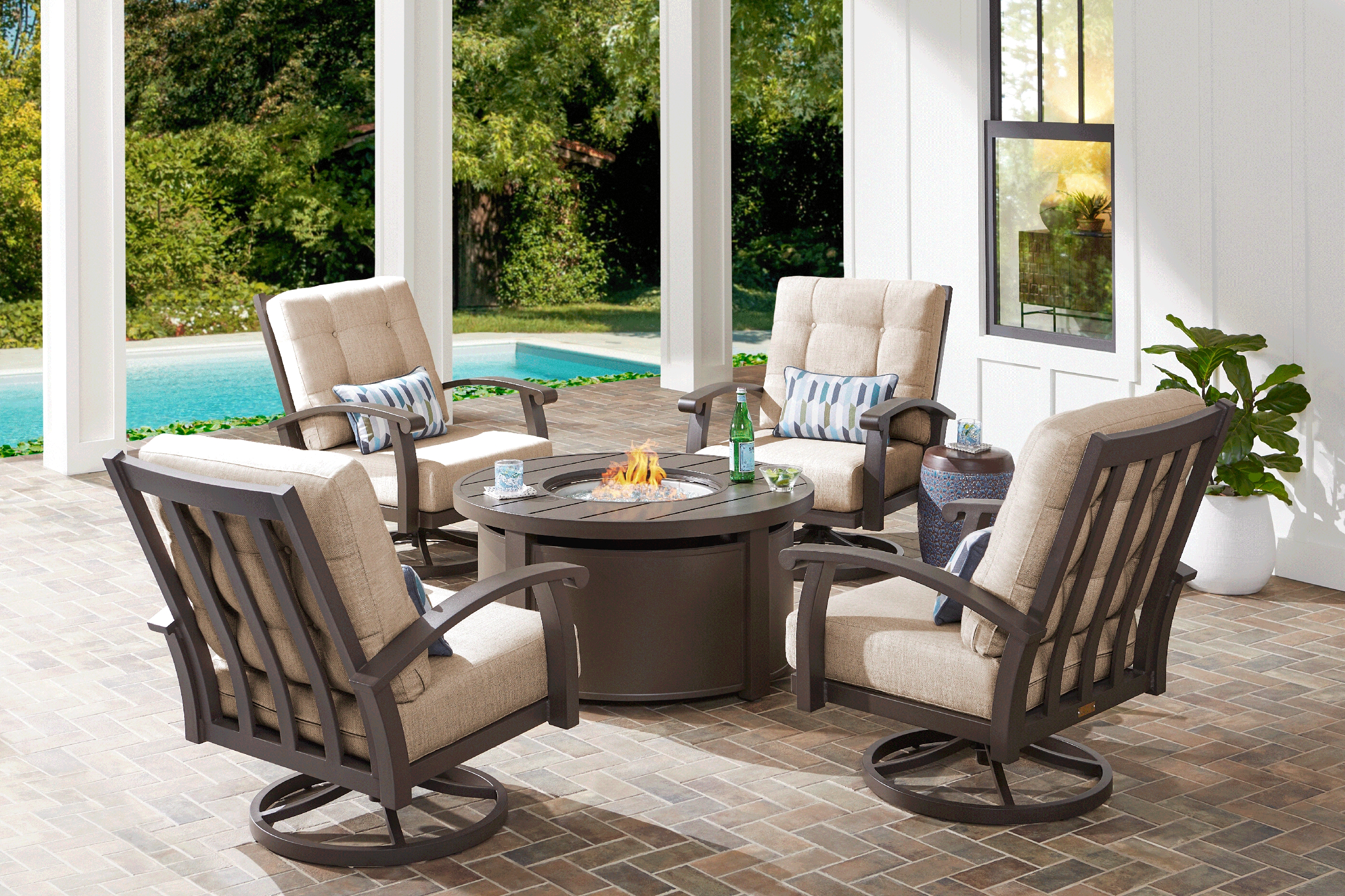 Lake Breeze Aged Bronze Outdoor Swivel Club Chair with Wren Cushions - Thumbnail - Image 2