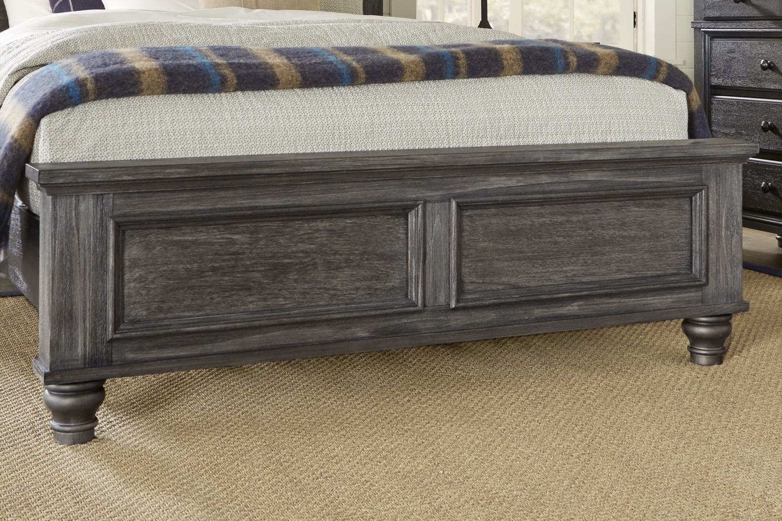 Lake Town Gray 5 Pc Queen Panel Bedroom - Thumbnail - Image 6